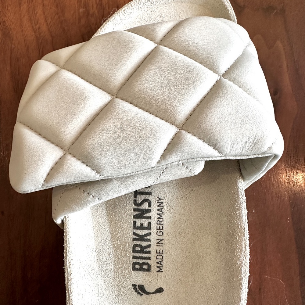Birkenstock 1774 Sylt Padded in Vanilla size 41 EU narrow fit, Worn once